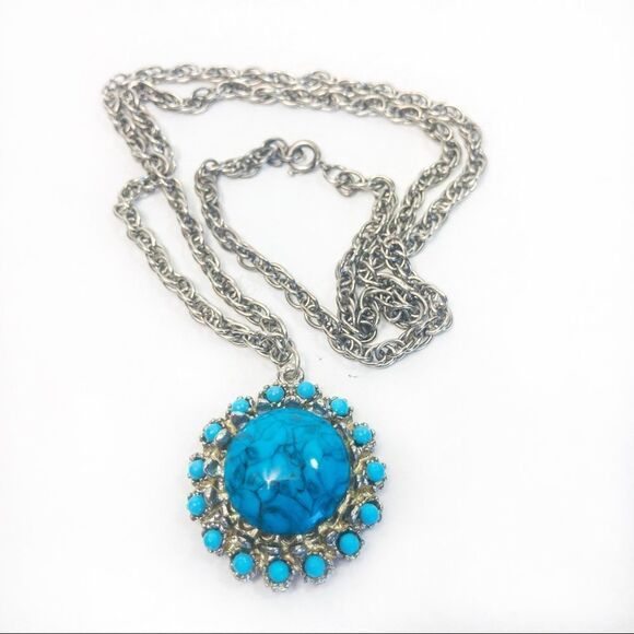 Faux Turquoise Pendant Silvertone Chain Necklace - Picture 5 of 7
